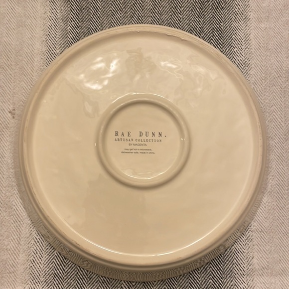 Rae Dunn pie plate - never used - Picture 2 of 2